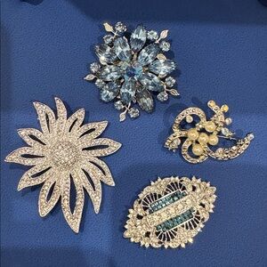 Set of 4 Brooches
